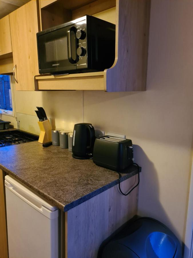 Cosy, Family Caravan Near The Beach Clacton-on-Sea Exterior photo
